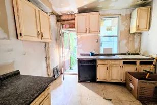 1937 Ridgehill Ave, Baltimore, MD 21217 - Photo 9