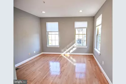 2119 E Fairmount Avenue, Baltimore, MD 21231 - Photo 17