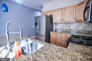 2119 E Fairmount Ave, Baltimore, MD 21231 - Photo 23