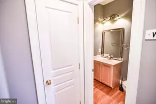 2119 E Fairmount Ave, Baltimore, MD 21231 - Photo 11