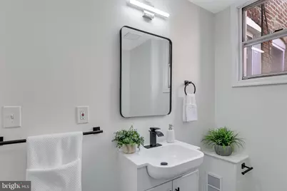 320 E Lorraine Avenue, Baltimore, MD 21218 - Photo 13