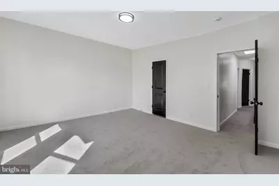 320 E Lorraine Avenue, Baltimore, MD 21218 - Photo 19