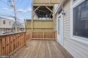 131 N Lakewood Ave, Baltimore, MD 21224 - Photo 43