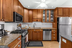 2110 E Baltimore St, Baltimore, MD 21231 - Photo 13