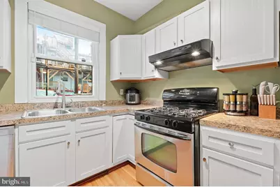 719 S Linwood Avenue, Baltimore, MD 21224 - Photo 11