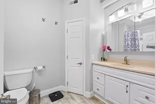719 S Linwood Ave, Baltimore, MD 21224 - Photo 19