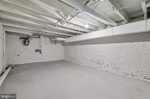 816 N Port St, Baltimore, MD 21205 - Photo 17