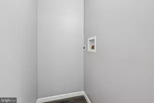 816 N Port St, Baltimore, MD 21205 - Photo 13