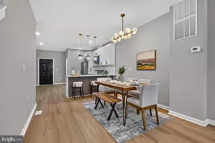 810 N Carey St, Baltimore, MD 21217 - Photo 11