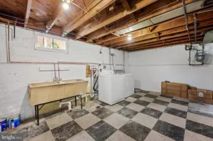 2908 Fendall Rd, Baltimore, MD 21207 - Photo 35