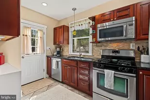 2811 Pinewood Ave, Baltimore, MD 21214 - Photo 19