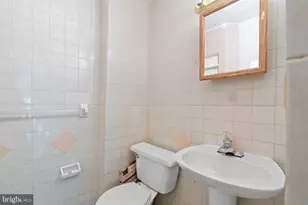200 W Lorraine Ave, Baltimore, MD 21211 - Photo 15