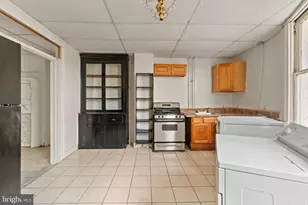 200 W Lorraine Ave, Baltimore, MD 21211 - Photo 11