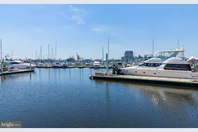 2702 Lighthouse Pt E #617, Baltimore, MD 21224 - Photo 21