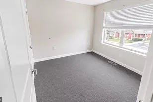 4128 Orchard Ridge Blvd, Baltimore, MD 21213 - Photo 17