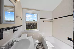 3434 Mayfield Ave, Baltimore, MD 21213 - Photo 11