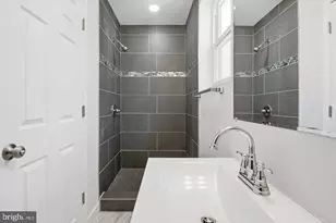 1229 W Saratoga St, Baltimore, MD 21223 - Photo 19