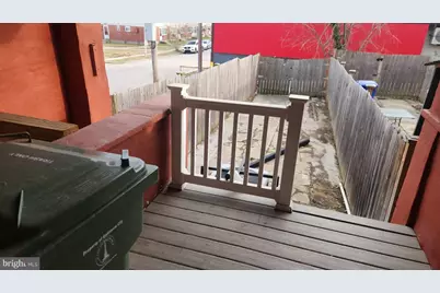 519 E 28th Street E, Baltimore, MD 21218 - Photo 17