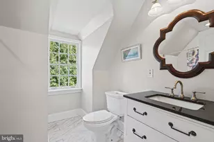 203 E 39th St, Baltimore, MD 21218 - Photo 39