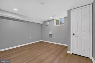 946 W Franklin St, Baltimore, MD 21223 - Photo 33