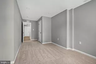946 W Franklin St, Baltimore, MD 21223 - Photo 17