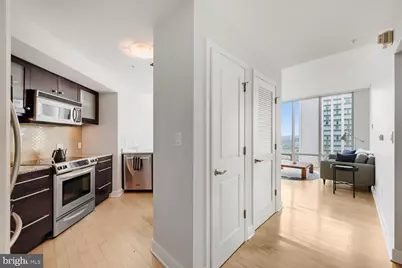 675 President Street #2202, Baltimore, MD 21202 - Photo 3