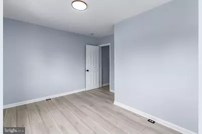 4024 Woodridge Road, Baltimore, MD 21229 - Photo 9