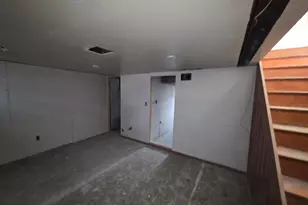 5210 Saybrook Rd, Baltimore, MD 21206 - Photo 17