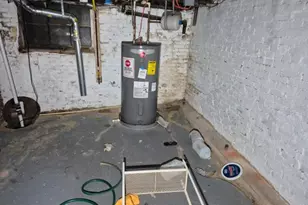 508 E 23rd St, Baltimore, MD 21218 - Photo 33