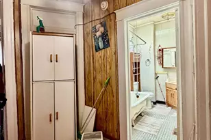 703 N Edgewood St, Baltimore, MD 21229 - Photo 9