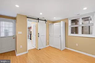 2204 Cambridge St, Baltimore, MD 21231 - Photo 11