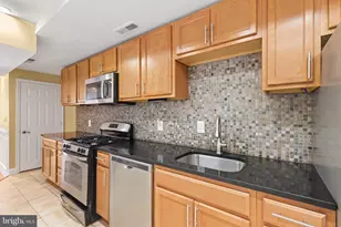 2204 Cambridge St, Baltimore, MD 21231 - Photo 9