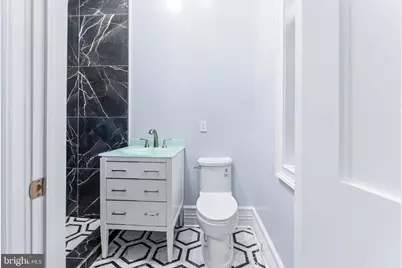 1100 W Lafayette Avenue #2, Baltimore, MD 21217 - Photo 11