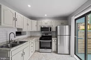 3404 Mueller St, Baltimore, MD 21224 - Photo 9