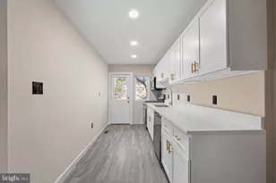 4048 Edgewood Rd, Baltimore, MD 21215 - Photo 11