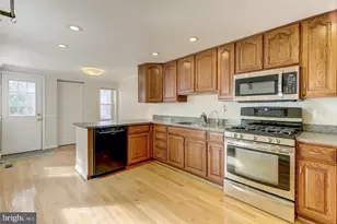 128 S Wolfe St, Baltimore, MD 21231 - Photo 9