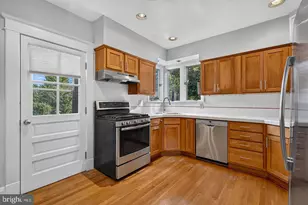 322 St Dunstans Rd, Baltimore, MD 21212 - Photo 11