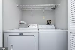 2702 Lighthouse Point E, Baltimore, MD 21224 - Photo 13