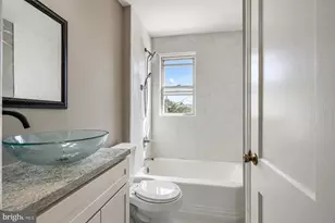 3907 Lyndale Ave, Baltimore, MD 21213 - Photo 13