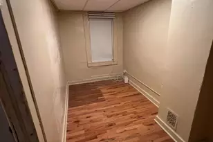 419 N Rose St, Baltimore, MD 21224 - Photo 9
