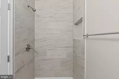 700 N Lakewood Avenue, Baltimore, MD 21205 - Photo 9