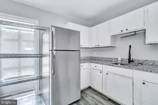 932 W Franklin St, Baltimore, MD 21223 - Photo 9