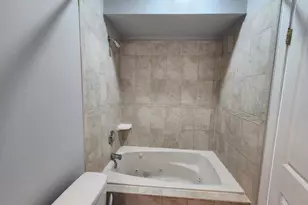 947 Brooks Ln, Baltimore, MD 21217 - Photo 9