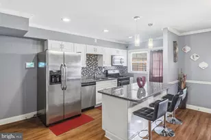 1109 Wildwood Pkwy, Baltimore, MD 21229 - Photo 7