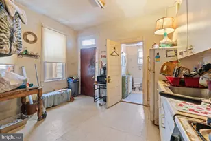 2704 N Calvert St, Baltimore, MD 21218 - Photo 13