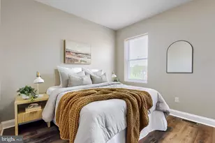 2560 Robb St, Baltimore, MD 21218 - Photo 5