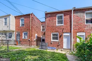 2560 Robb St, Baltimore, MD 21218 - Photo 11