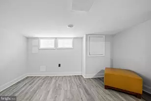 2302 N Rosedale St, Baltimore, MD 21216 - Photo 25