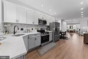 2302 N Rosedale St, Baltimore, MD 21216 - Photo 9
