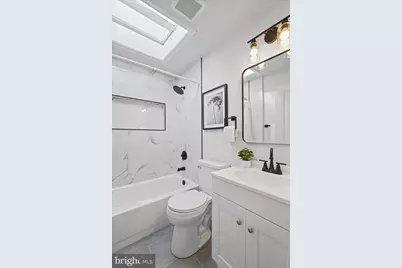 825 E 34th Street, Baltimore, MD 21218 - Photo 31